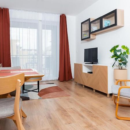 Westside Apartments By Urbanrent Βουδαπέστη Εξωτερικό φωτογραφία