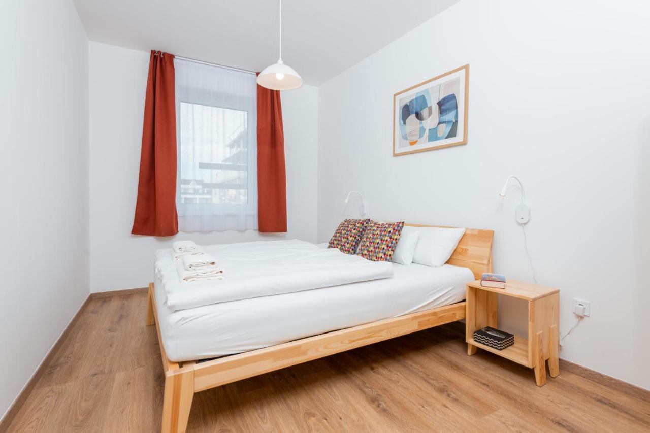 Westside Apartments By Urbanrent Βουδαπέστη Εξωτερικό φωτογραφία