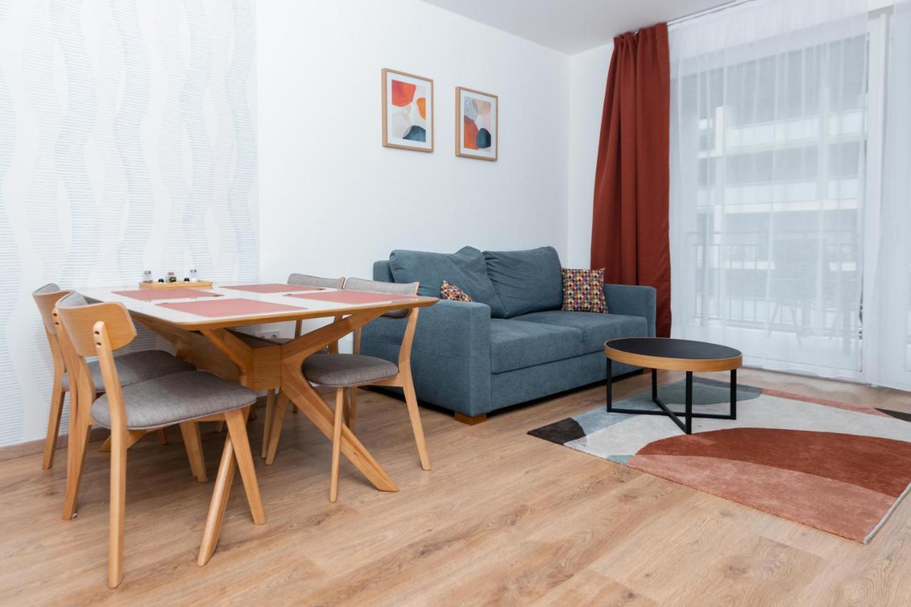 Westside Apartments By Urbanrent Βουδαπέστη Εξωτερικό φωτογραφία